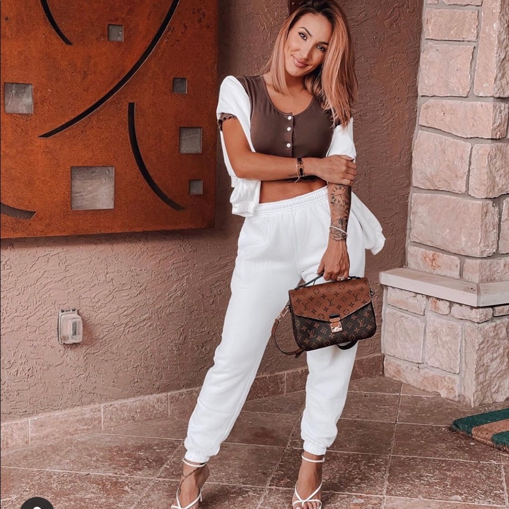 ✨ Stunning Pochette Metis Reversible Color ✨ - Picture 2 of 9